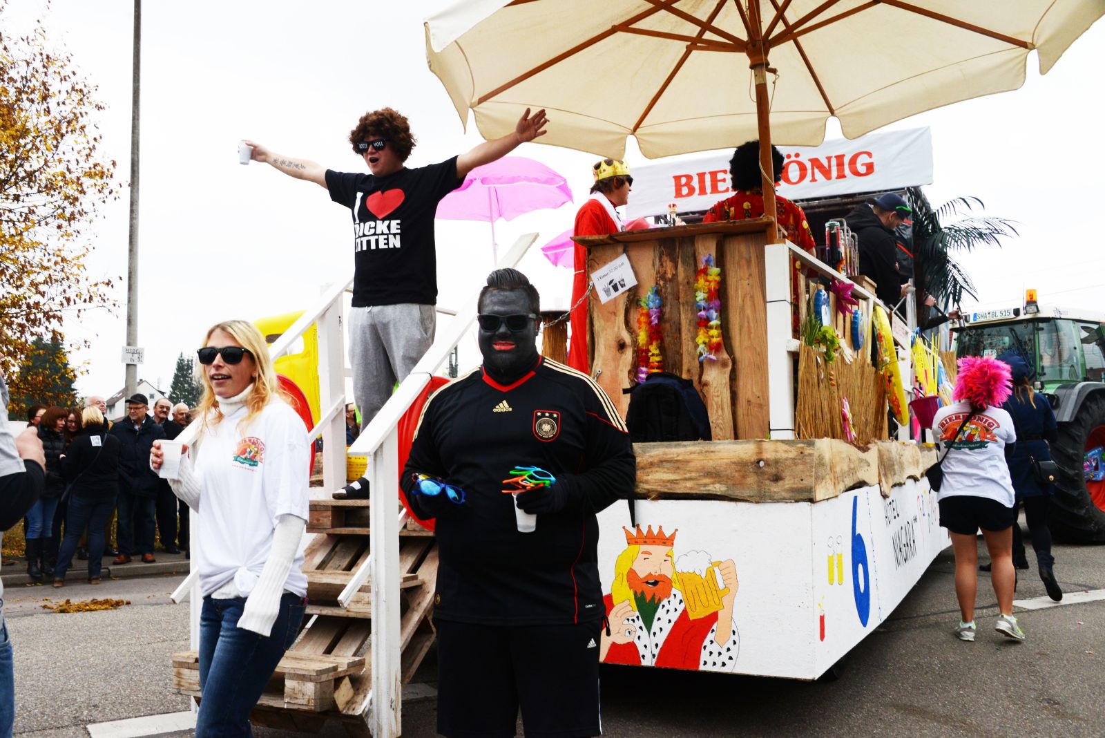 Foto vom Onolzheimer Hammeltanz 2015 – Festzug