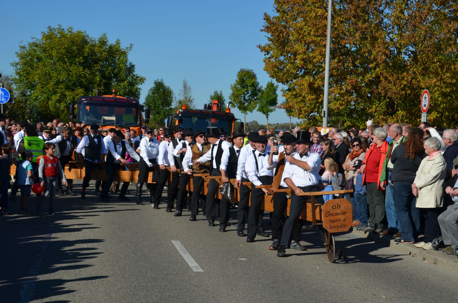 Foto vom Onolzheimer Hammeltanz 2016 – Festzug