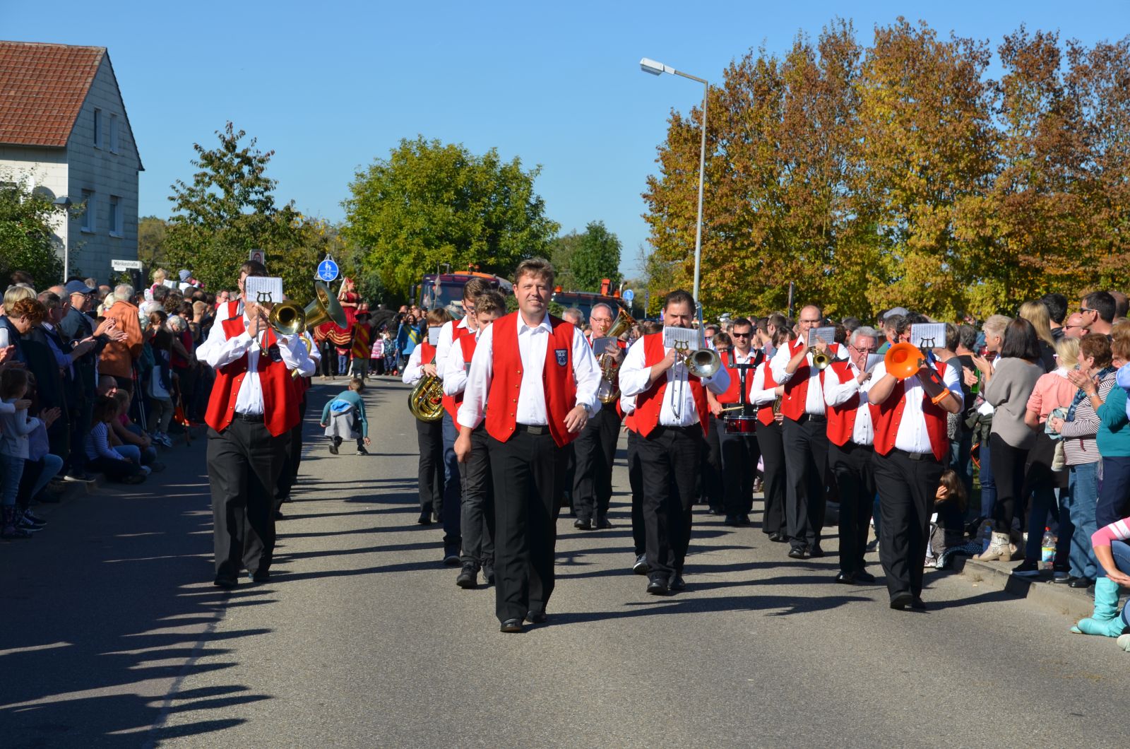 Foto vom Onolzheimer Hammeltanz 2016 – Festzug