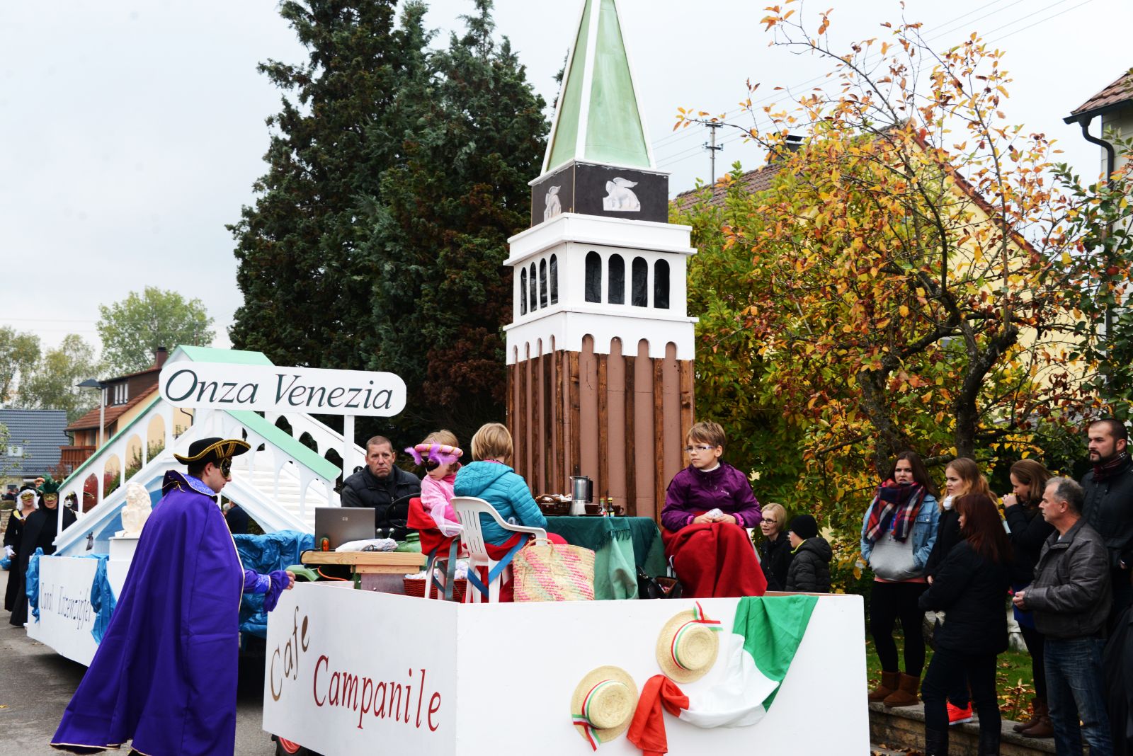 Foto vom Onolzheimer Hammeltanz 2015 – Festzug