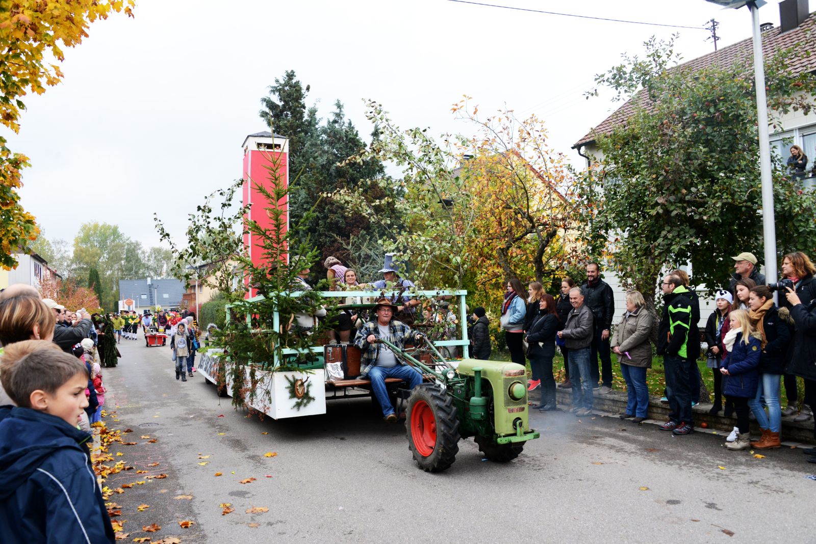 Foto vom Onolzheimer Hammeltanz 2015 – Festzug