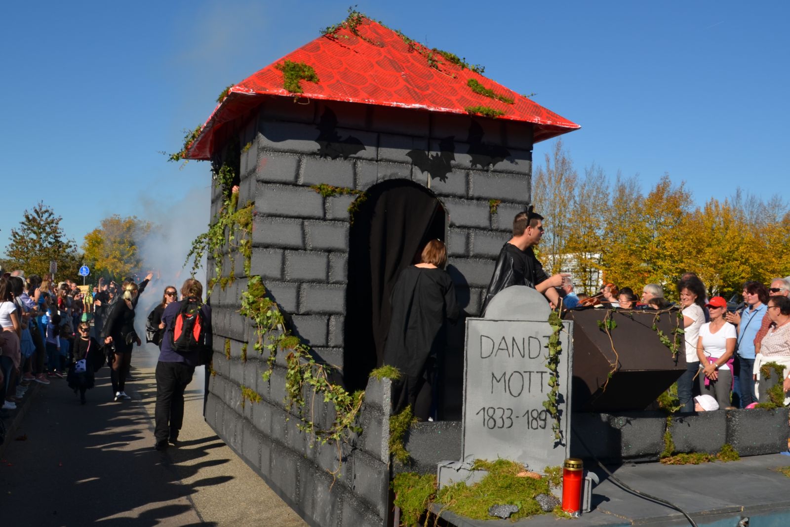 Foto vom Onolzheimer Hammeltanz 2017 – Festzug