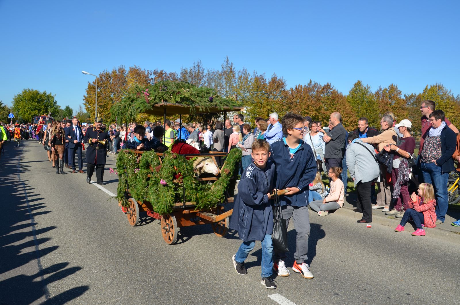Foto vom Onolzheimer Hammeltanz 2016 – Festzug