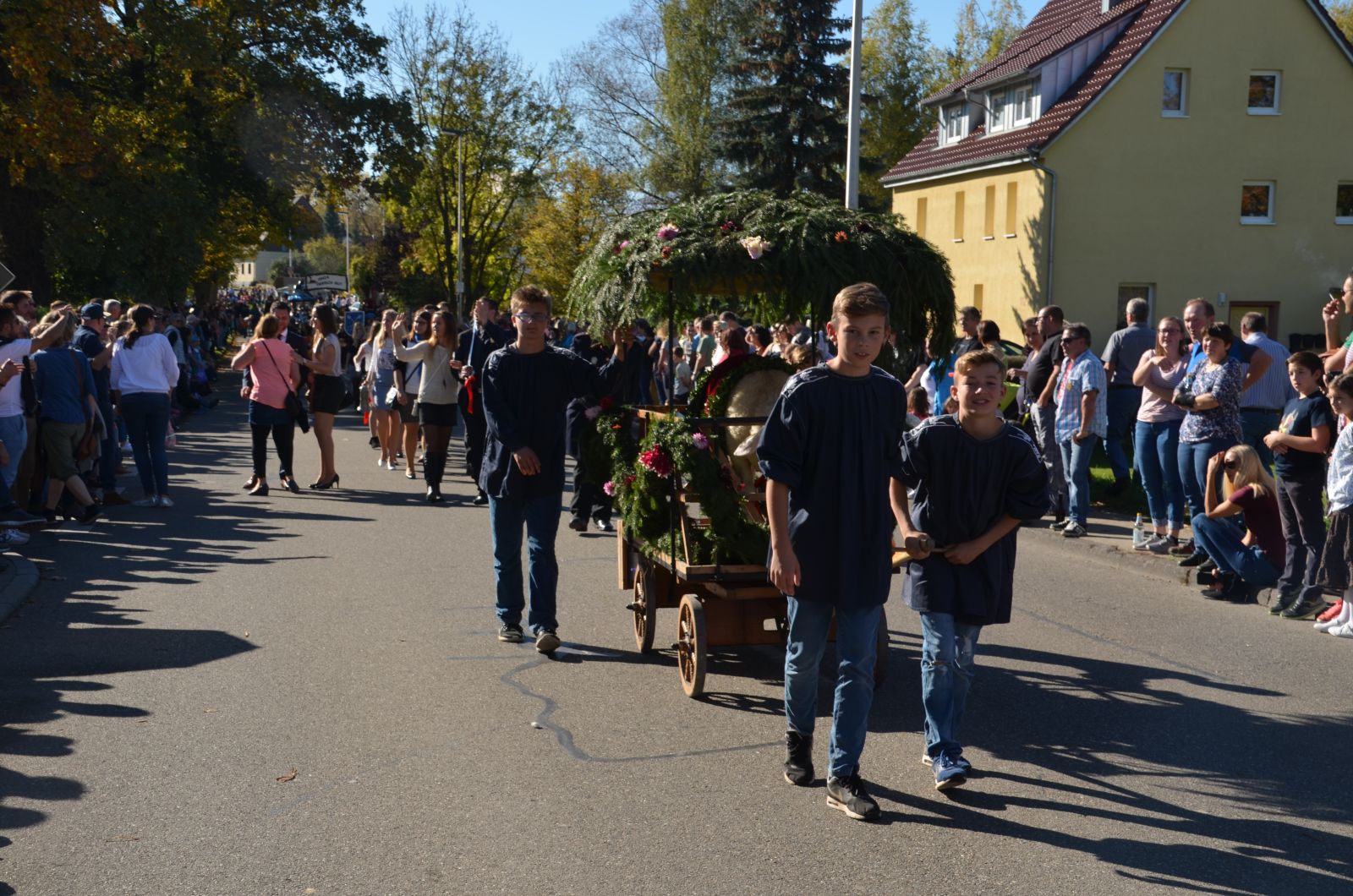 Foto vom Onolzheimer Hammeltanz 2017 – Festzug