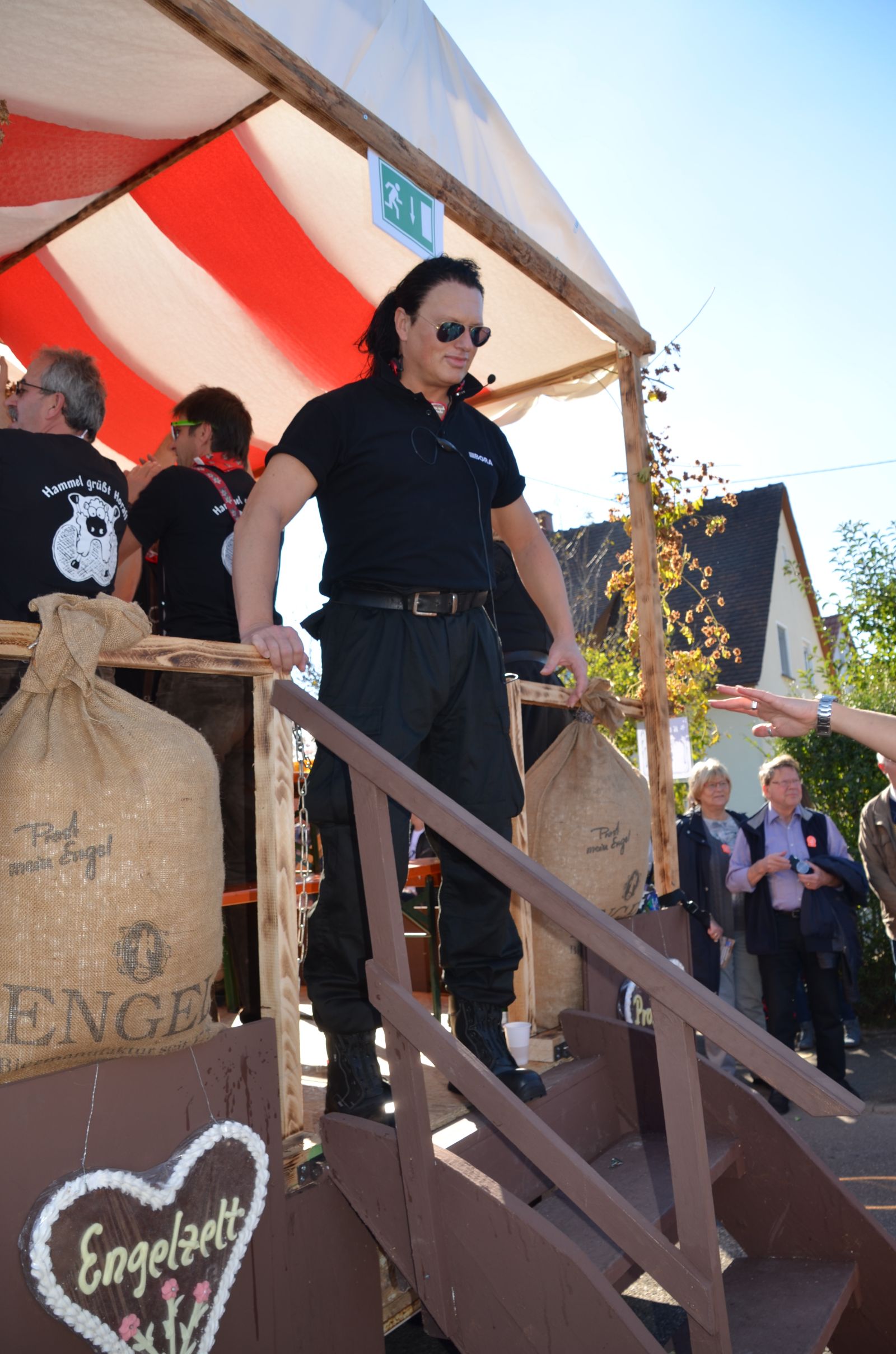 Foto vom Onolzheimer Hammeltanz 2016 – Festzug