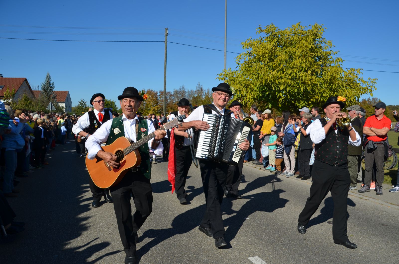 Foto vom Onolzheimer Hammeltanz 2016 – Festzug