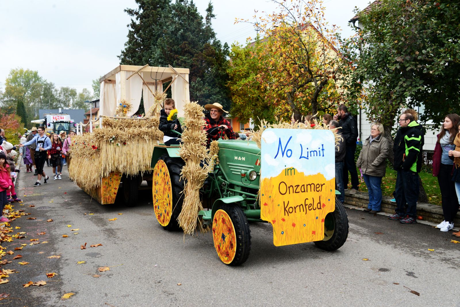 Foto vom Onolzheimer Hammeltanz 2015 – Festzug