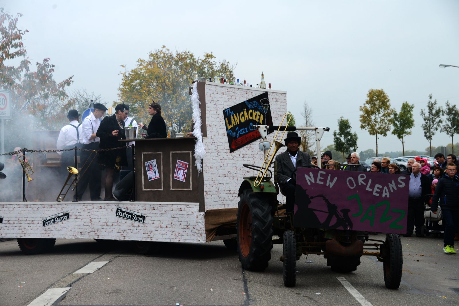 Foto vom Onolzheimer Hammeltanz 2015 – Festzug