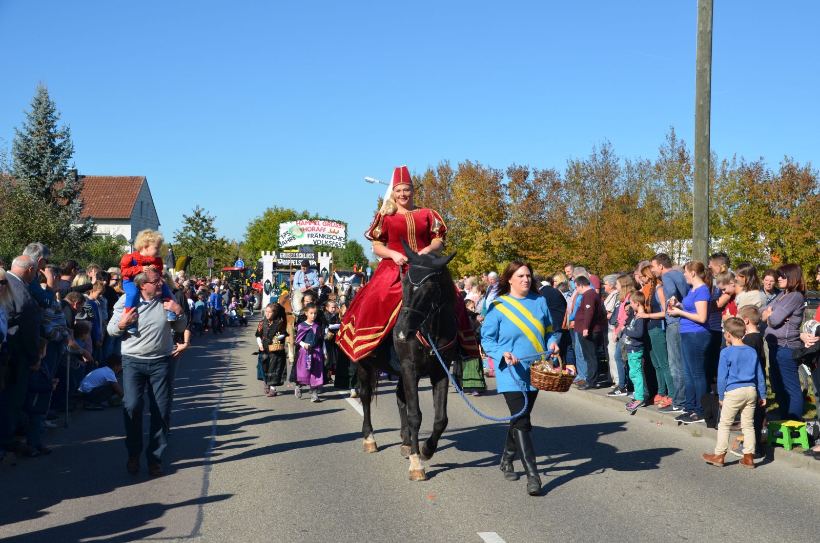 Foto vom Onolzheimer Hammeltanz 2016 – Festzug