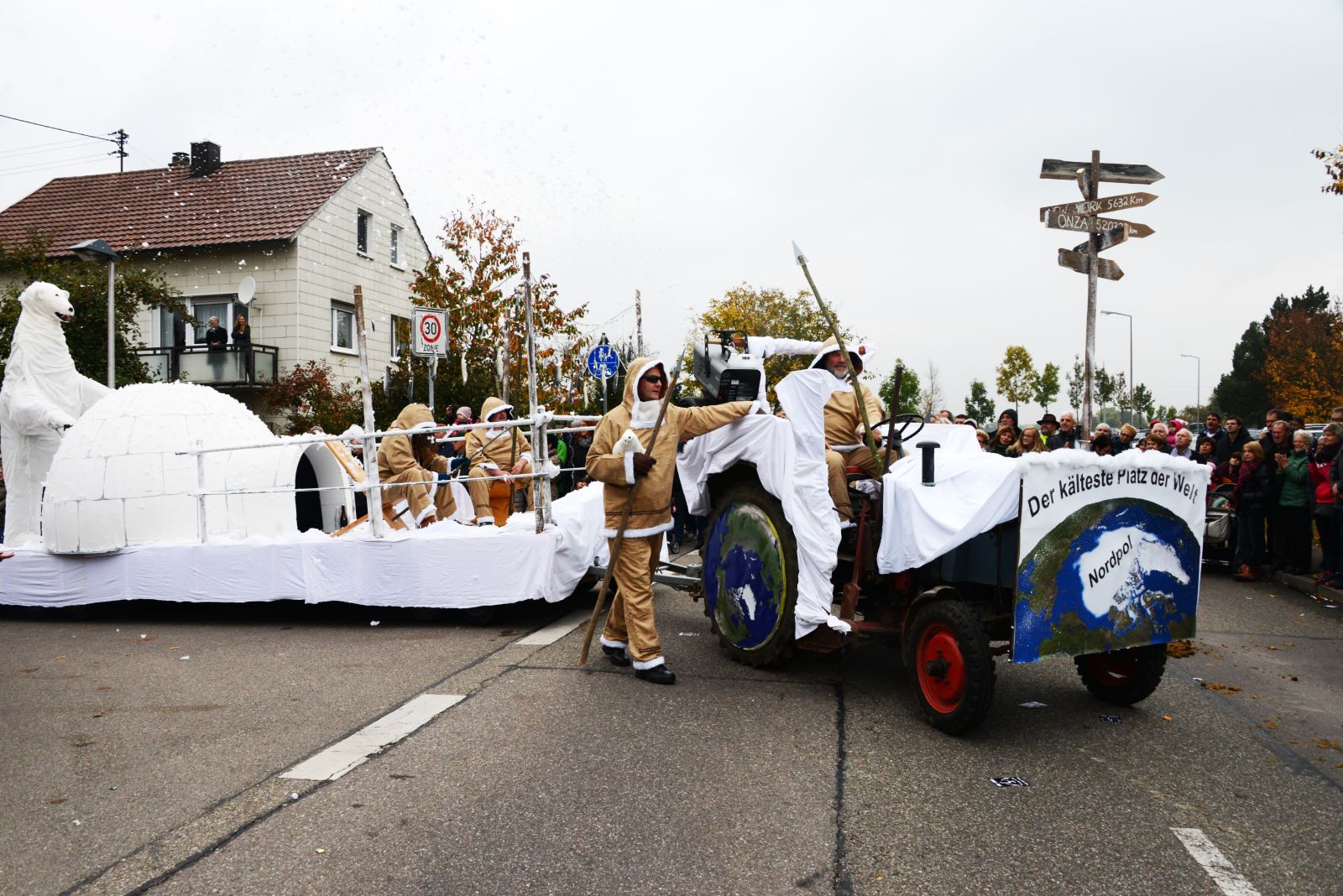 Foto vom Onolzheimer Hammeltanz 2015 – Festzug