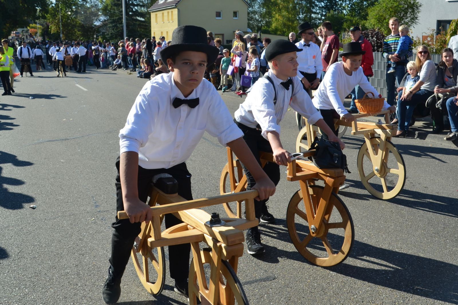 Foto vom Onolzheimer Hammeltanz 2016 – Festzug
