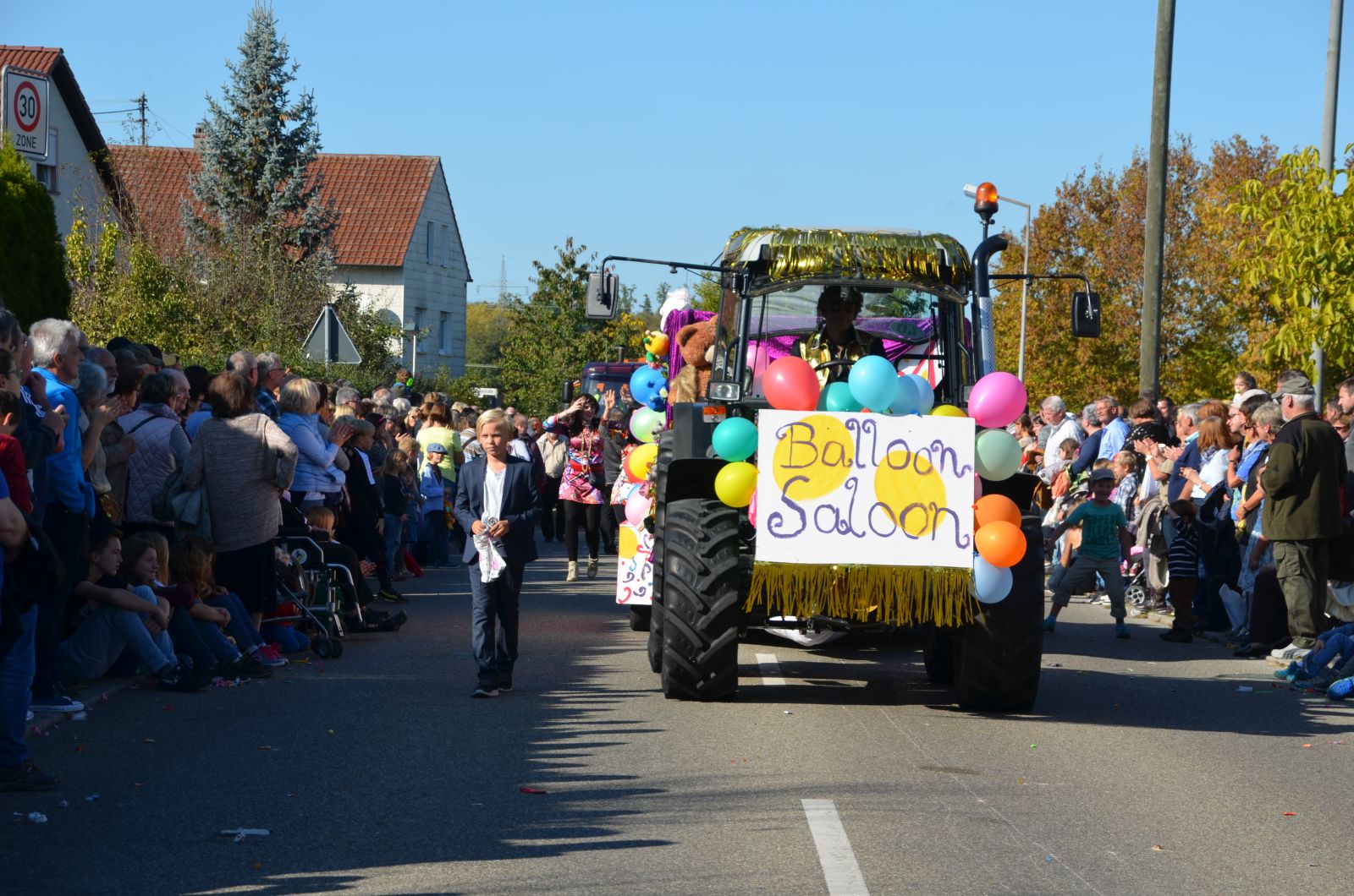 Foto vom Onolzheimer Hammeltanz 2016 – Festzug