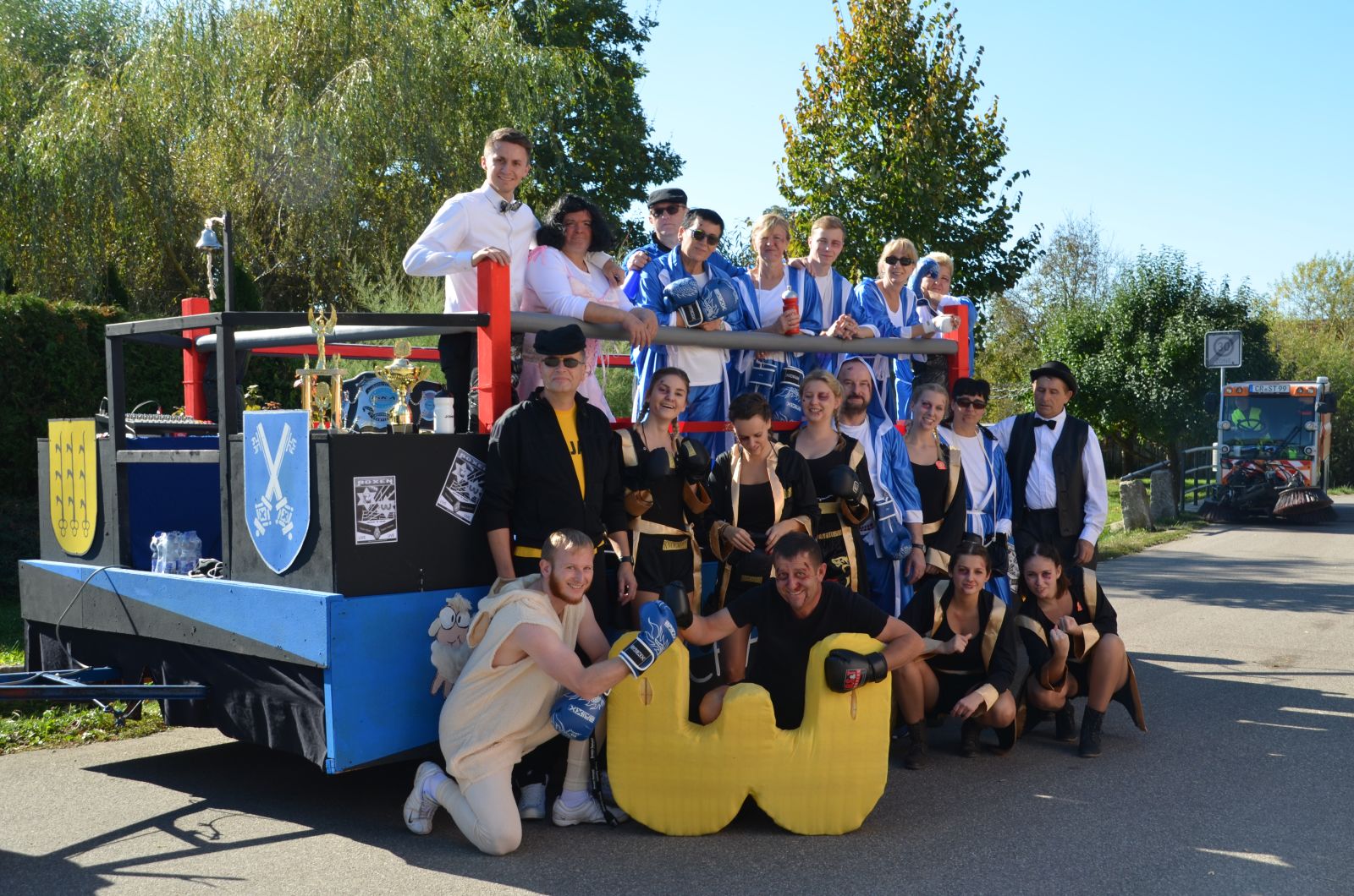 Foto vom Onolzheimer Hammeltanz 2016 – Festzug