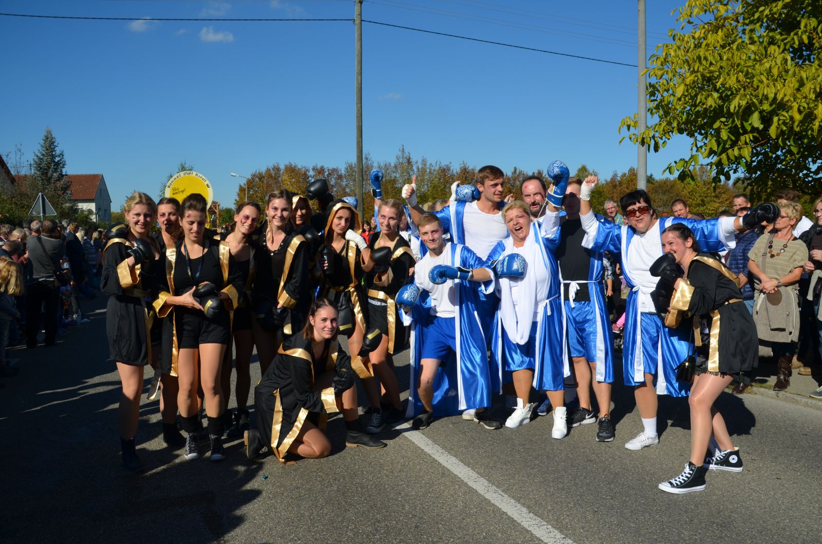 Foto vom Onolzheimer Hammeltanz 2016 – Festzug