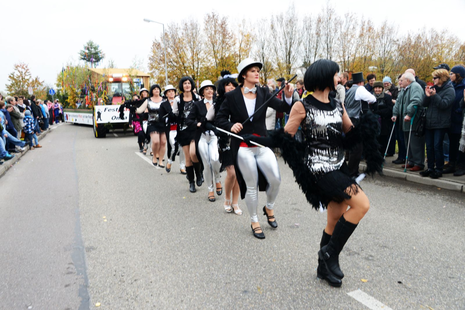 Foto vom Onolzheimer Hammeltanz 2015 – Festzug