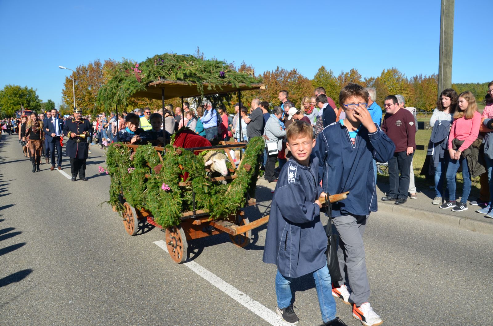 Foto vom Onolzheimer Hammeltanz 2016 – Festzug