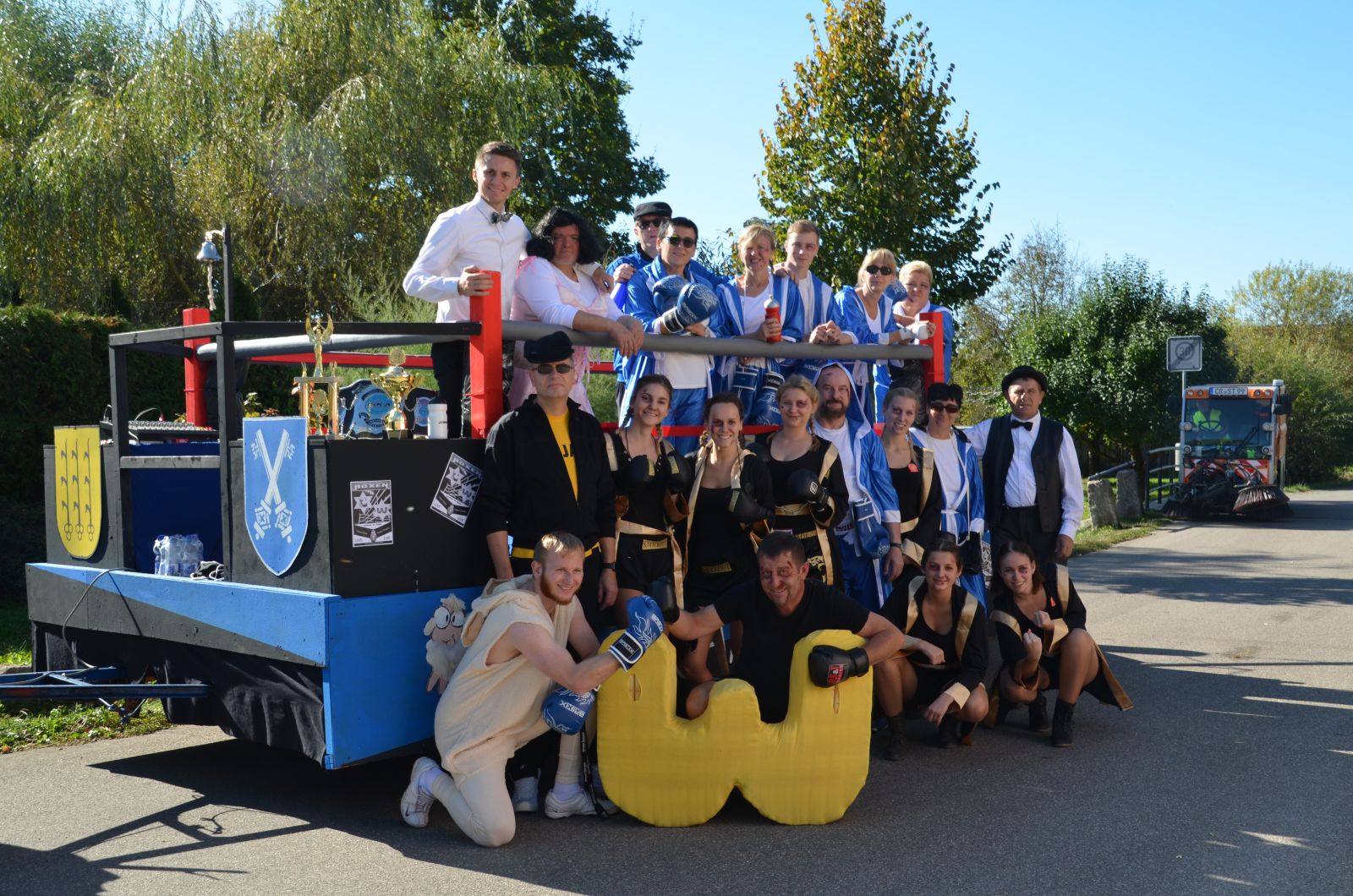 Foto vom Onolzheimer Hammeltanz 2016 – Festzug
