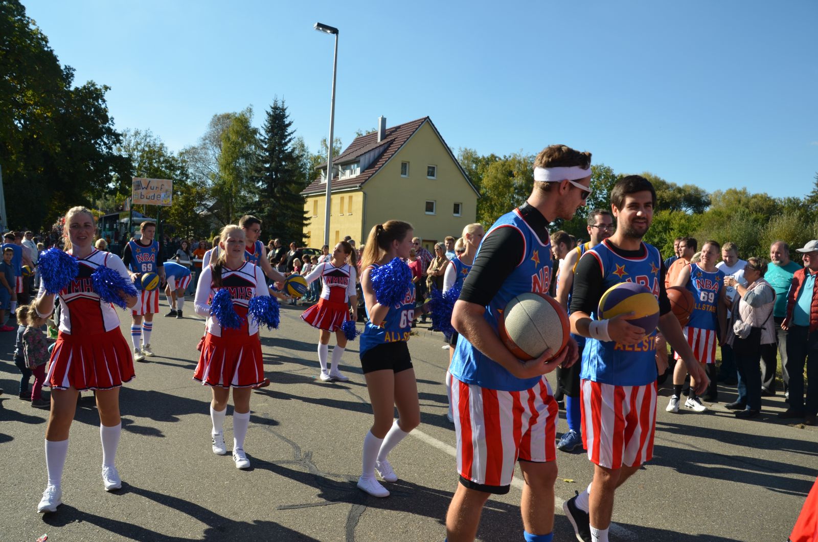 Foto vom Onolzheimer Hammeltanz 2016 – Festzug