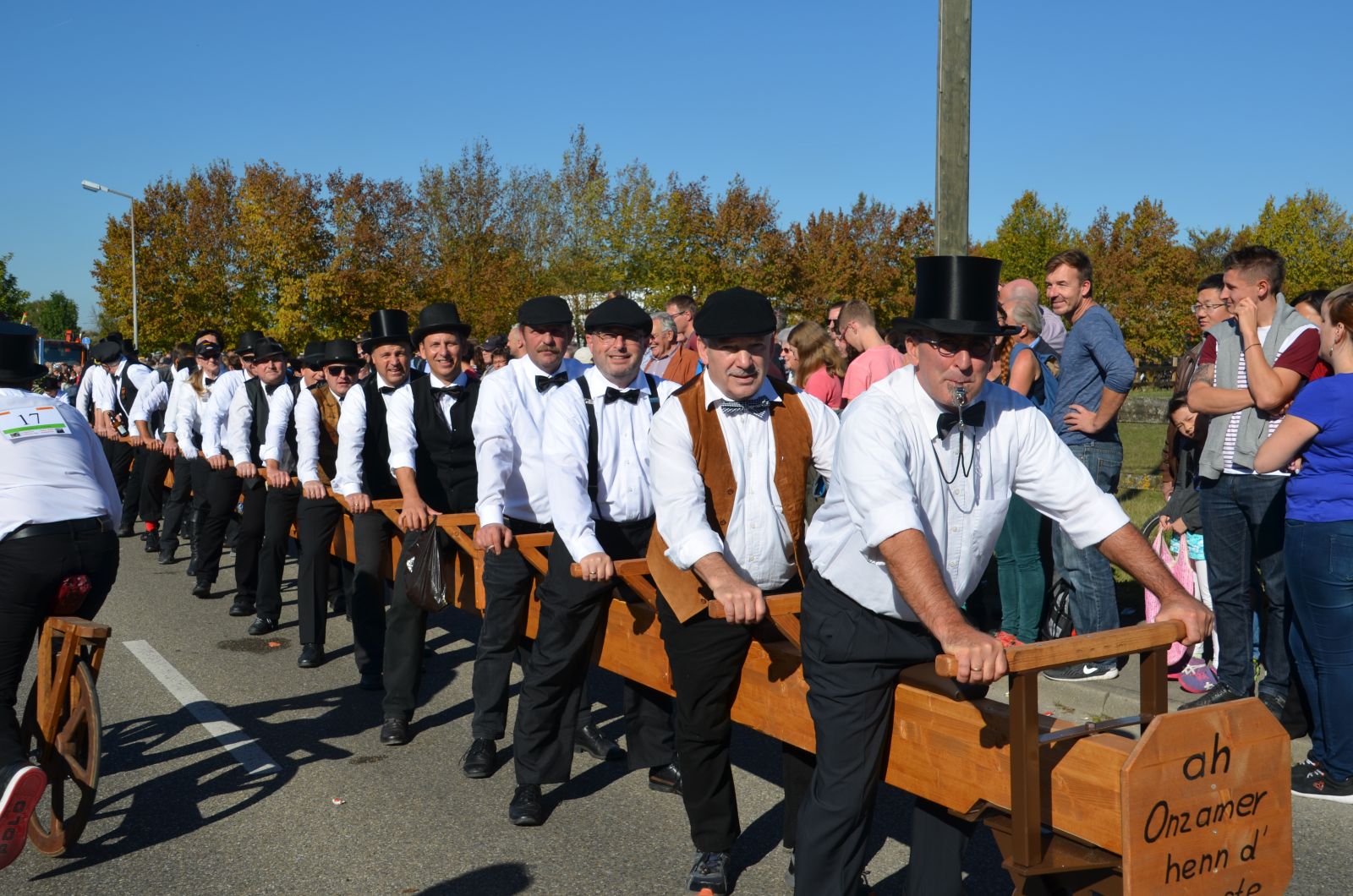 Foto vom Onolzheimer Hammeltanz 2016 – Festzug