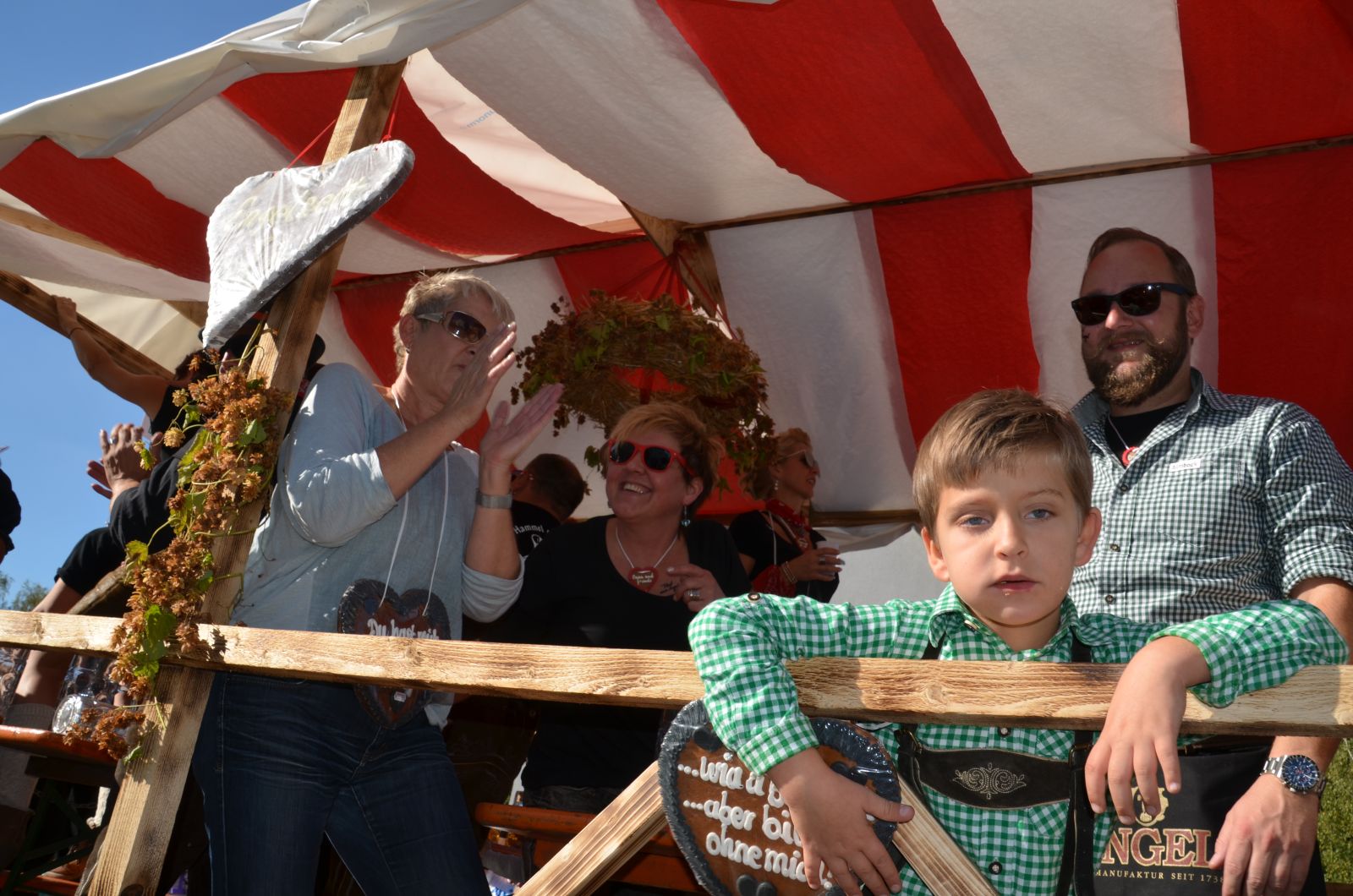 Foto vom Onolzheimer Hammeltanz 2016 – Festzug