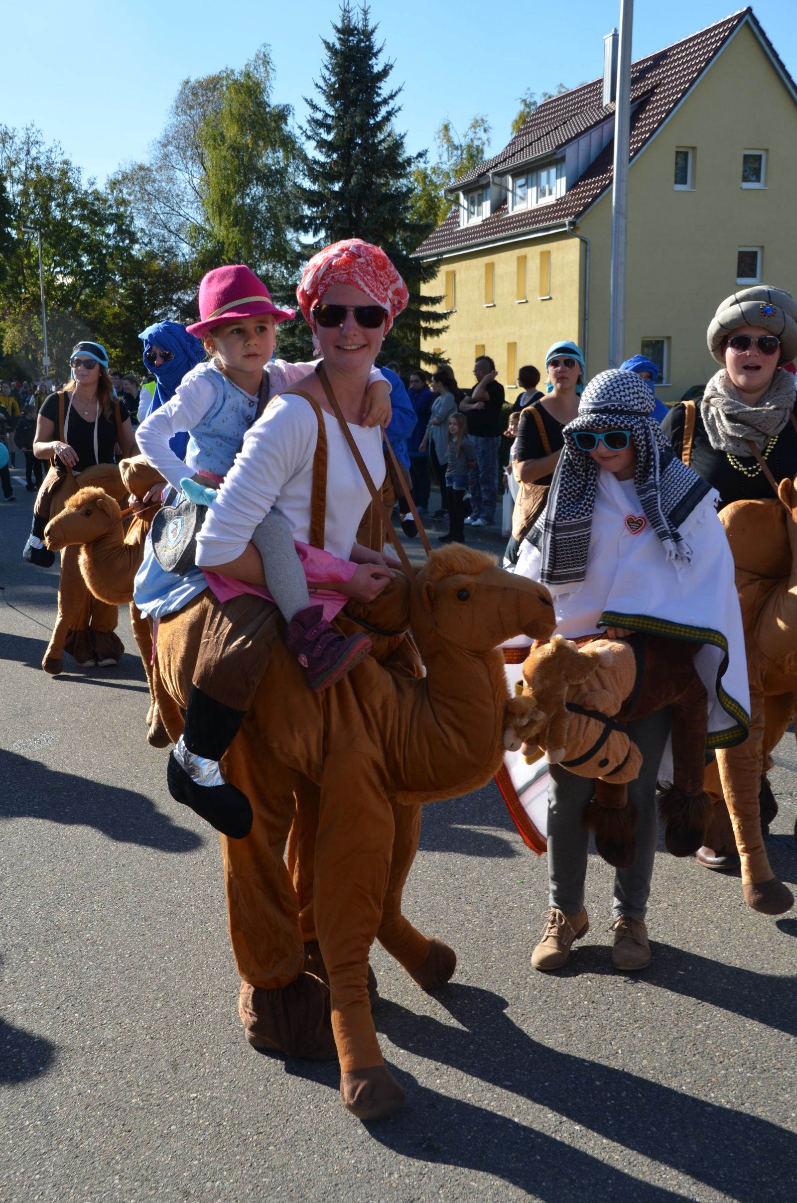 Foto vom Onolzheimer Hammeltanz 2016 – Festzug