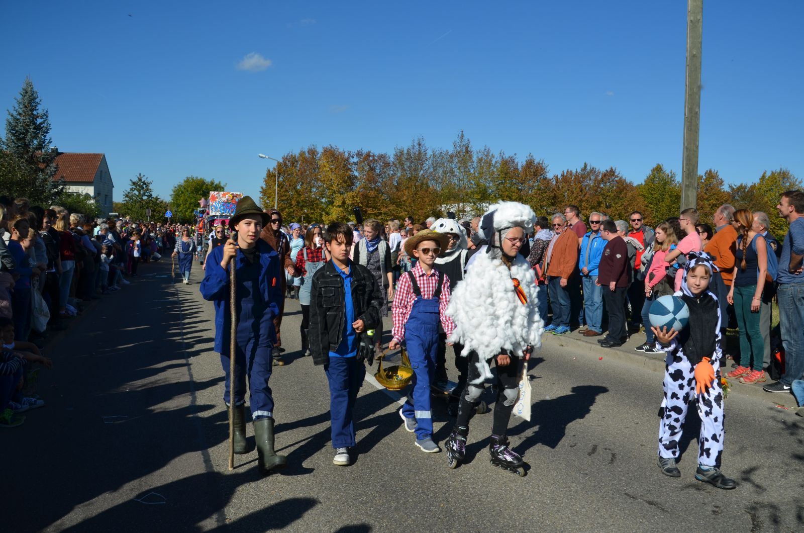 Foto vom Onolzheimer Hammeltanz 2016 – Festzug
