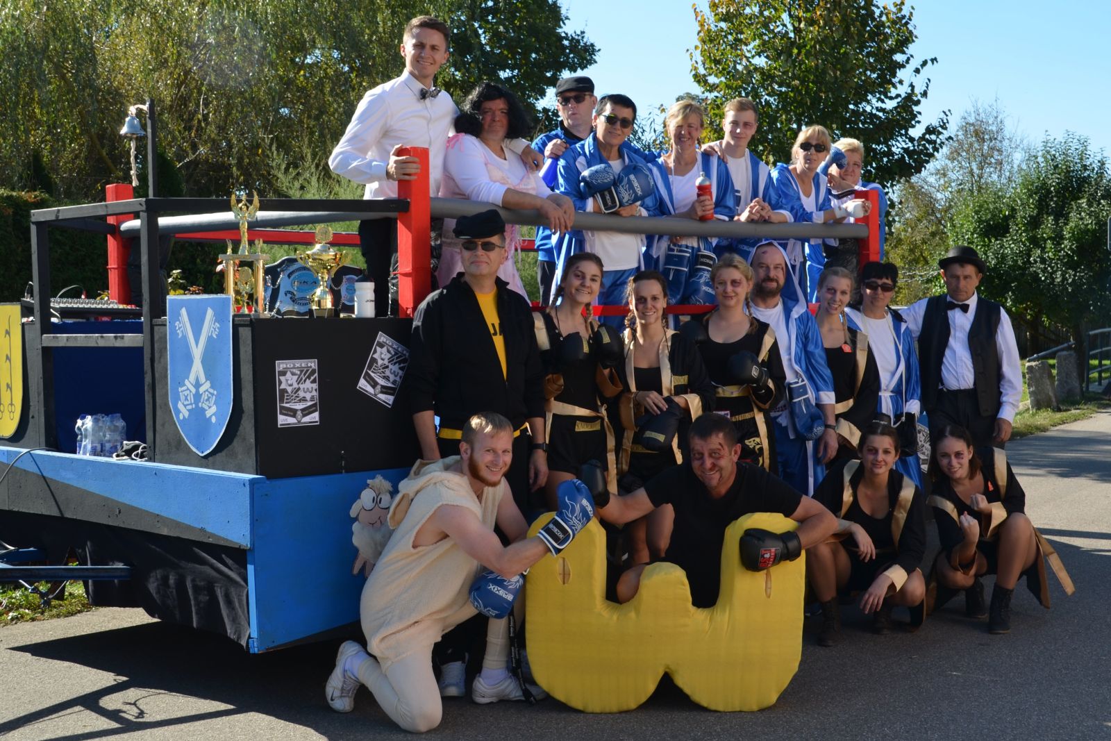 Foto vom Onolzheimer Hammeltanz 2016 – Festzug