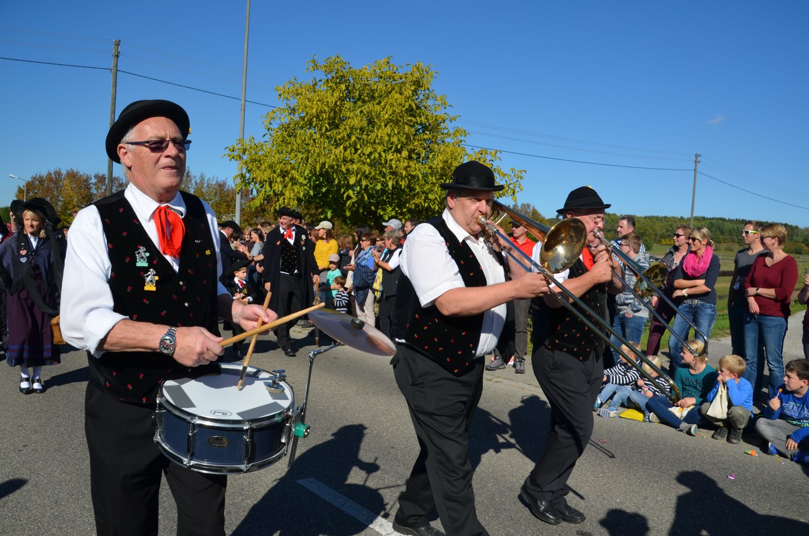 Foto vom Onolzheimer Hammeltanz 2016 – Festzug