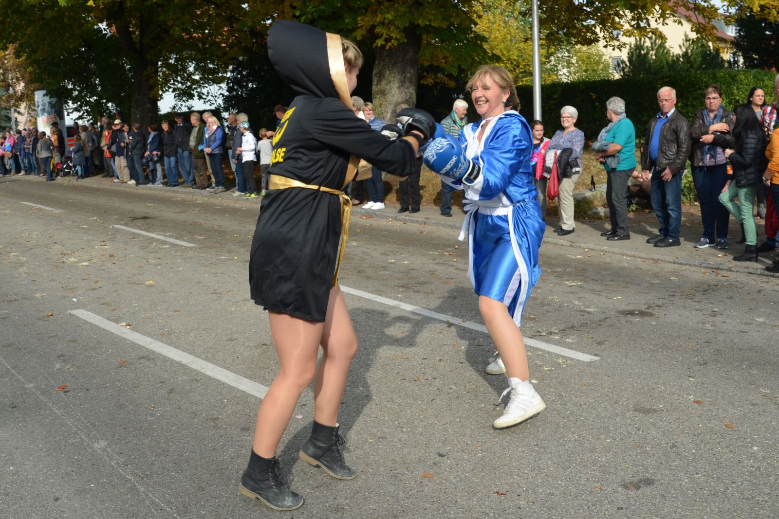 Foto vom Onolzheimer Hammeltanz 2016 – Festzug