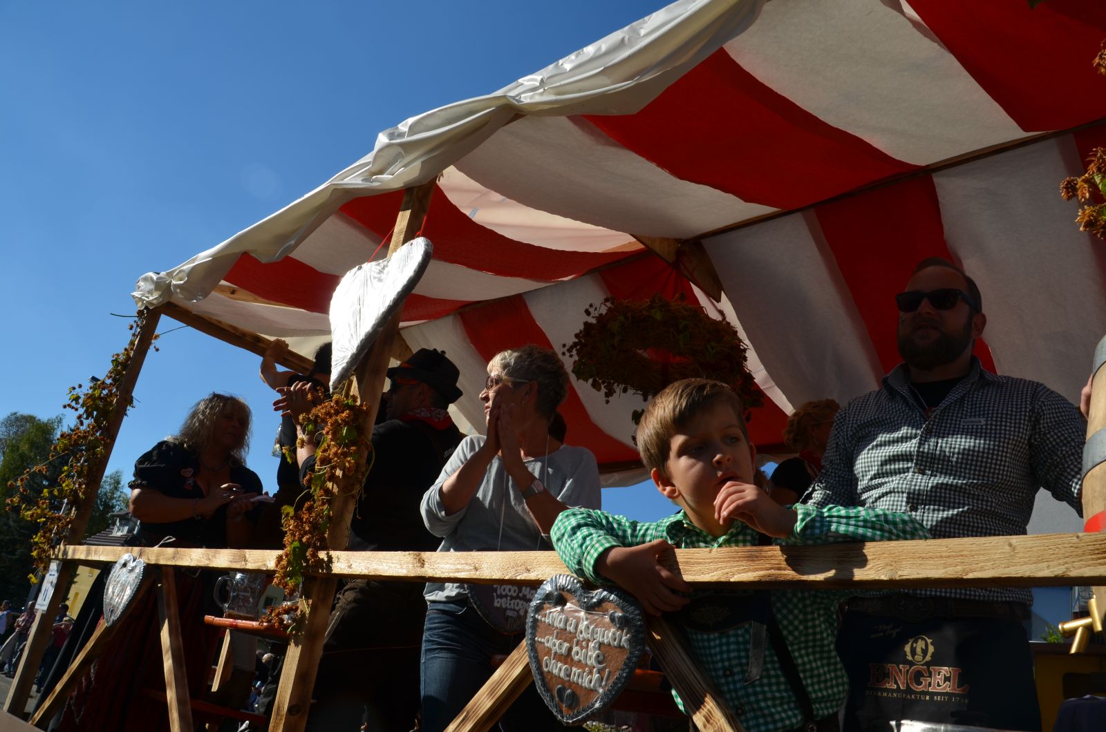 Foto vom Onolzheimer Hammeltanz 2016 – Festzug